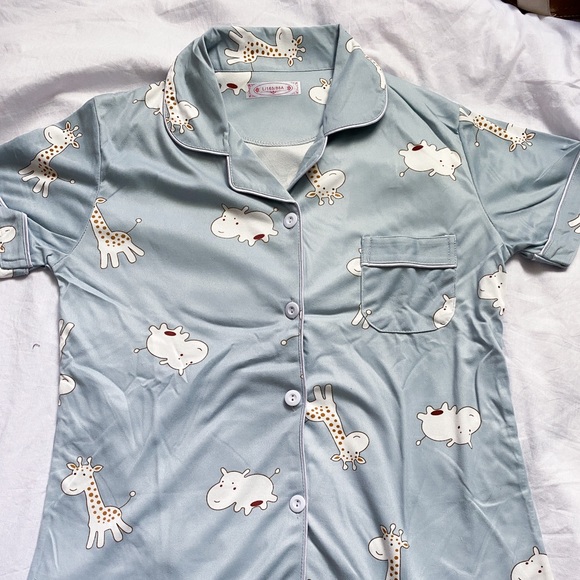 Giraffe PJ set with pants - Picture 2 of 3